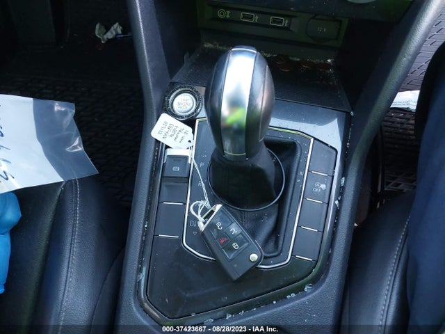 3VV3B7AX5JM037122 Volkswagen Tiguan Sel/se