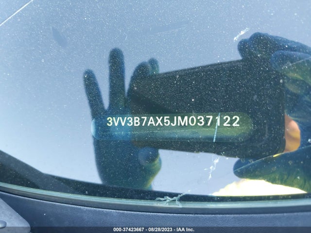 3VV3B7AX5JM037122 Volkswagen Tiguan Sel/se