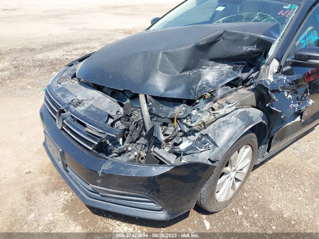 3VWD07AJ9FM260370 Volkswagen Jetta Sedan 1.8t Se W/connectivity