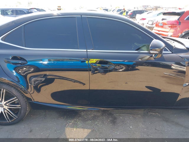 JTHBA1D2XG5003393 Lexus IS 200T