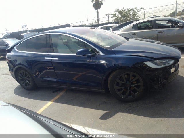 Tesla Model X 90d/75d/100d 2017 5YJXCBE24HF051073 Image 5