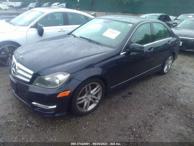 2013 MERCEDES-BENZ C 300 SPORT 4MATIC/LUXURY 4MATIC VIN: WDDGF8ABXDR271358