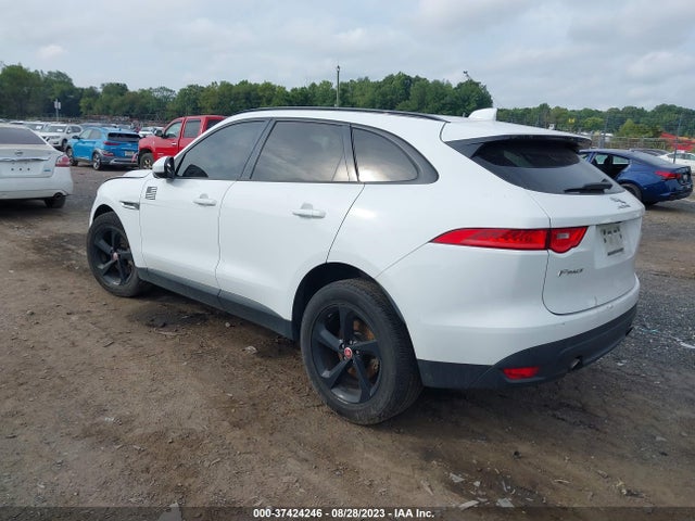 2018 JAGUAR F-PACE SADCJ2FX8JA294161 Photo 2