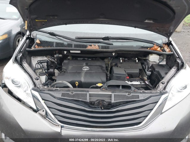 Toyota SIENNA LE 2014 5TDKK3DC6ES483183 Image 10