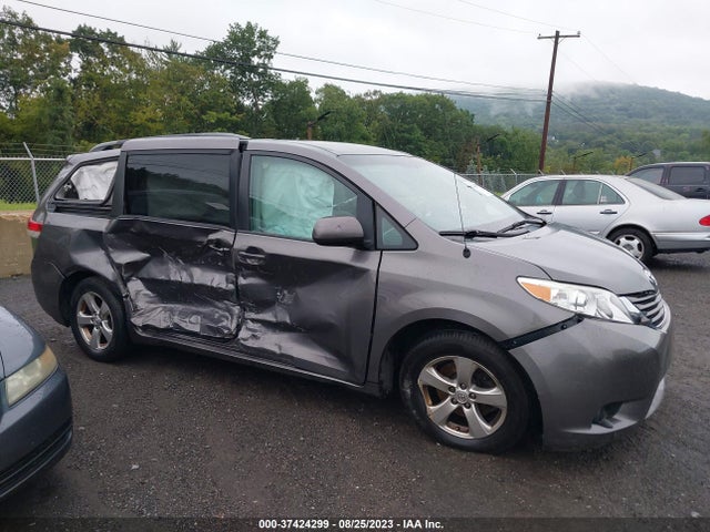 Toyota SIENNA LE 2014 5TDKK3DC6ES483183 Image 13