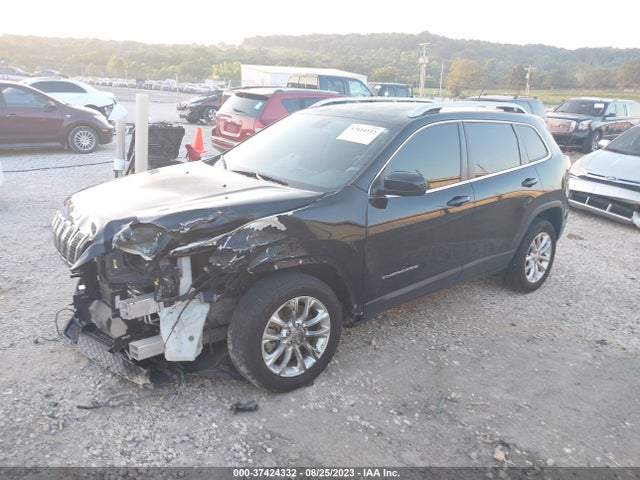 1C4PJLCB2KD221525 Jeep Cherokee Latitude