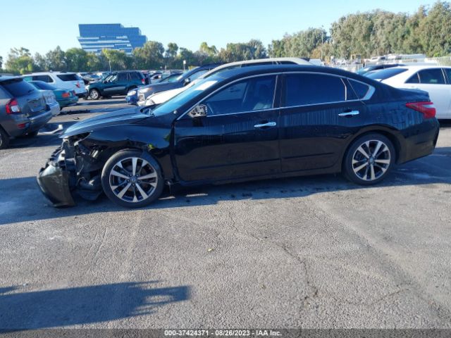 1N4AL3AP4HN345528 Nissan Altima 2.5 Sr