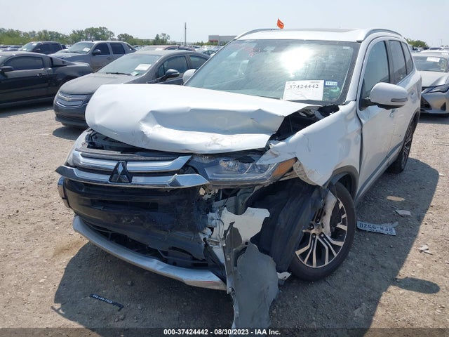 JA4AD3A35HZ034665 Mitsubishi Outlander Se/sel