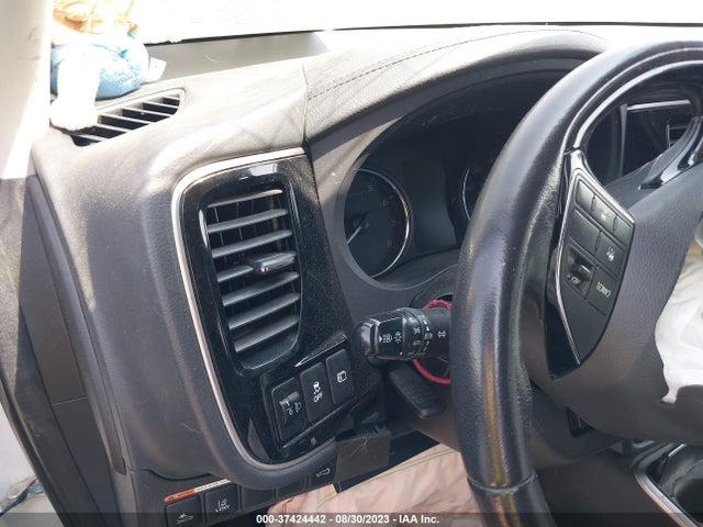 JA4AD3A35HZ034665 Mitsubishi Outlander Se/sel