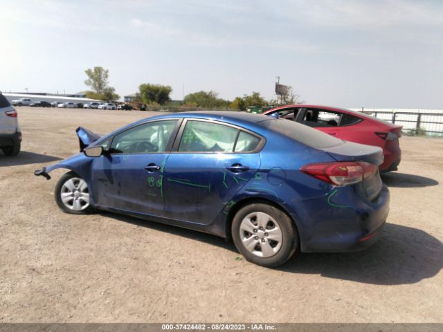 3KPFK4A75JE194203 KIA FORTE LX