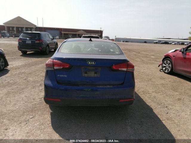 3KPFK4A75JE194203 KIA FORTE LX