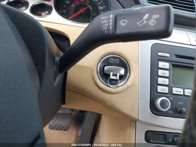 2008 VOLKSWAGEN PASSAT WVWCU73C88E071994 Photo 10
