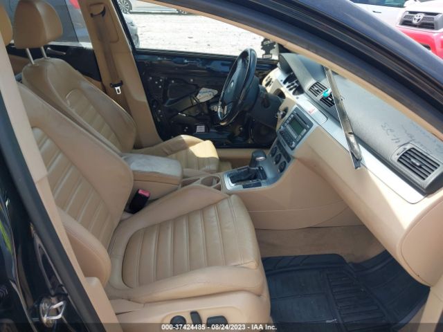 2008 VOLKSWAGEN PASSAT WVWCU73C88E071994 Photo 4