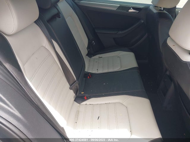 3VWD17AJ9GM291665 Volkswagen Jetta Sedan 1.8t Sport