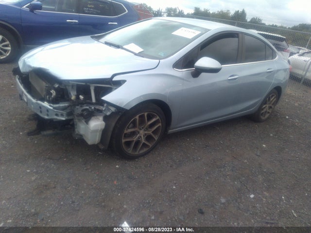 Chevrolet CRUZE LT 2017 1G1BE5SM7H7136340 Image 2