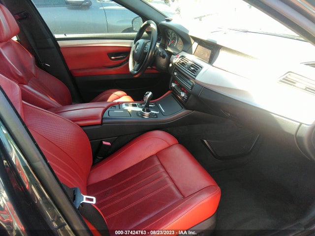 2013 BMW M5 VIN: WBSFV9C55DC772661
