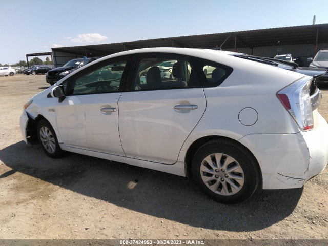 Toyota PRIUS PLUG-IN 2015 JTDKN3DPXF3071328 Image 14