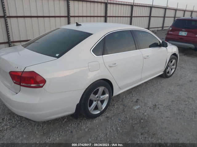 1VWBS7A30EC057466 Volkswagen PASSAT SE