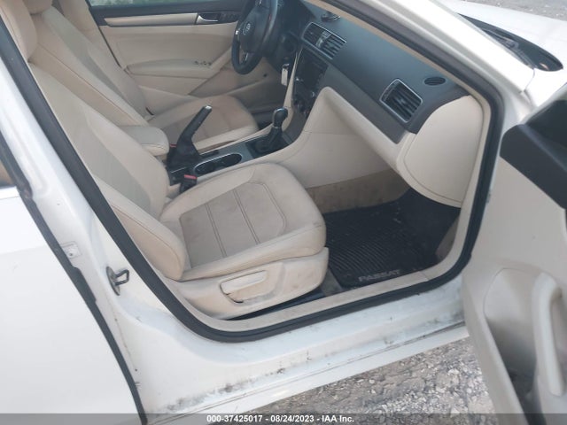 1VWBS7A30EC057466 Volkswagen PASSAT SE