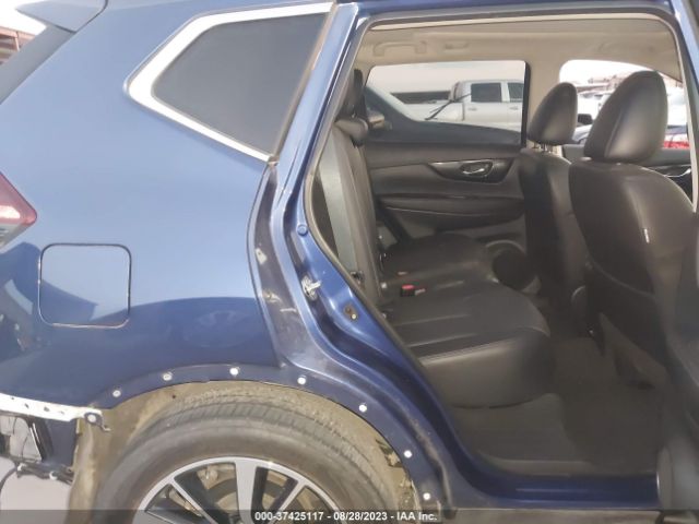 2019 NISSAN ROGUE 5N1AT2MT6KC795371 Photo 7
