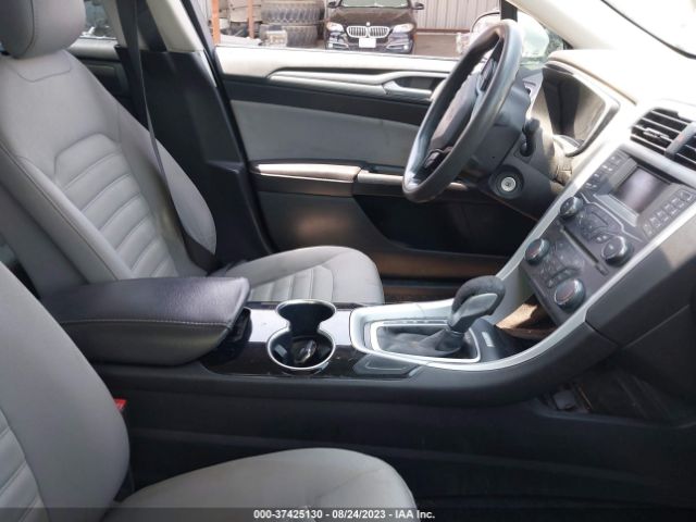 3FA6P0UUXER252130 Ford Fusion S Hybrid