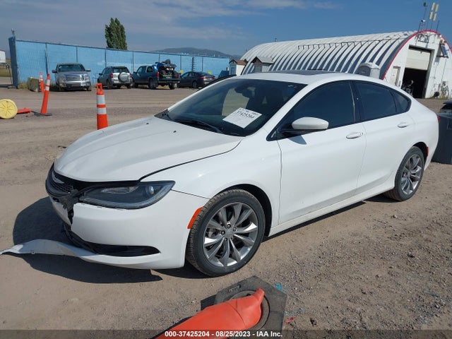 Chrysler 200 S 2015 1C3CCCBB2FN550658 Image 2