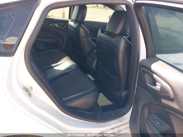 Chrysler 200 S 2015 1C3CCCBB2FN550658 Image 8