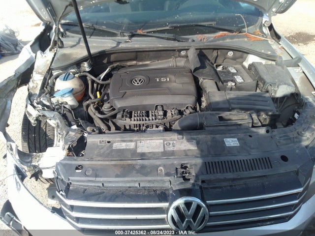 1VWBT7A34EC055569 Volkswagen Passat Se W/sunroof