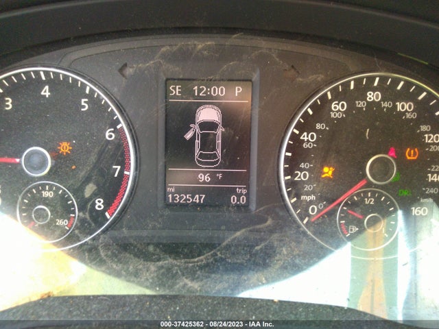 1VWBT7A34EC055569 Volkswagen Passat Se W/sunroof