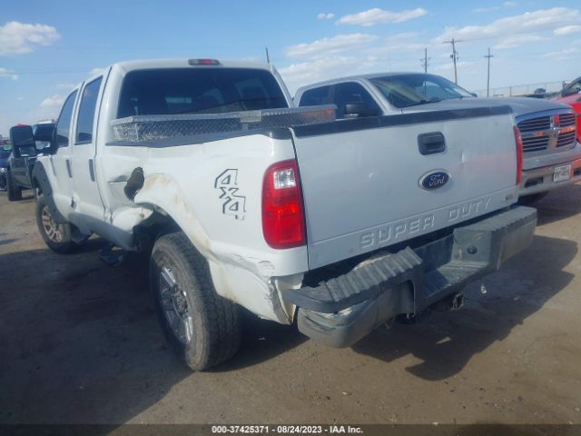 2011 FORD SUPER DUTY F-250 1FT7W2B6XBEC58316 Photo 2
