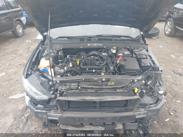 3FA6P0HD8LR121835 Ford FUSION SE