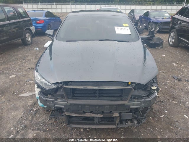 3FA6P0HD8LR121835 Ford FUSION SE