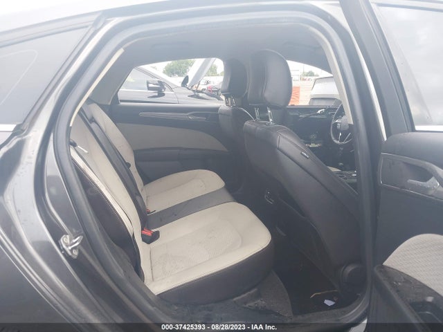 3FA6P0HD8LR121835 Ford FUSION SE