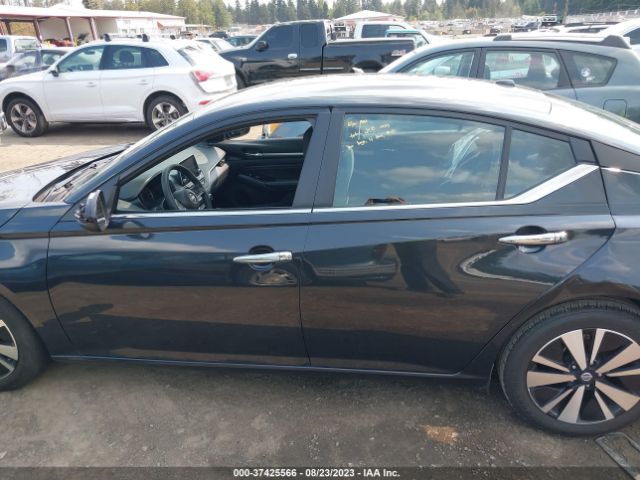 1N4BL4DV3MN386733 Nissan Altima 2.5 Sv