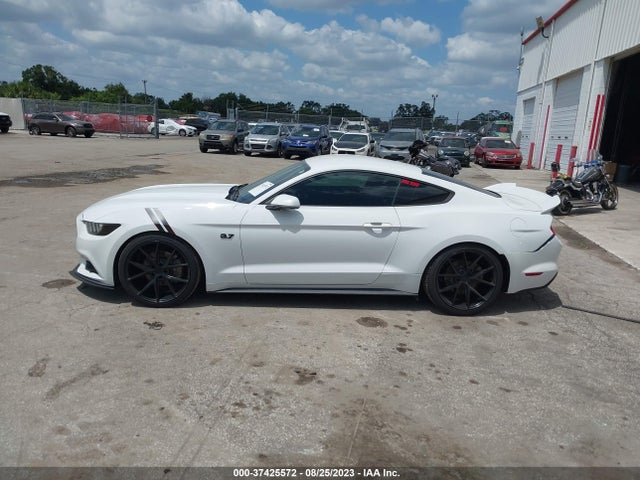 Ford Mustang V6 2016 1FA6P8AM2G5326570 Image 14