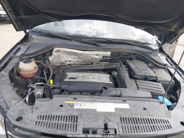 WVGAV7AX3HK014397 Volkswagen TIGUAN