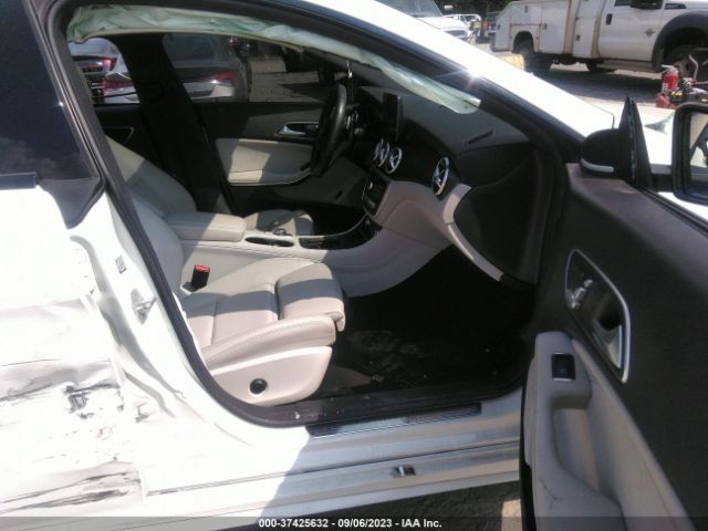 WDDSJ4GB4JN582893 Mercedes-Benz Cla Cla 250