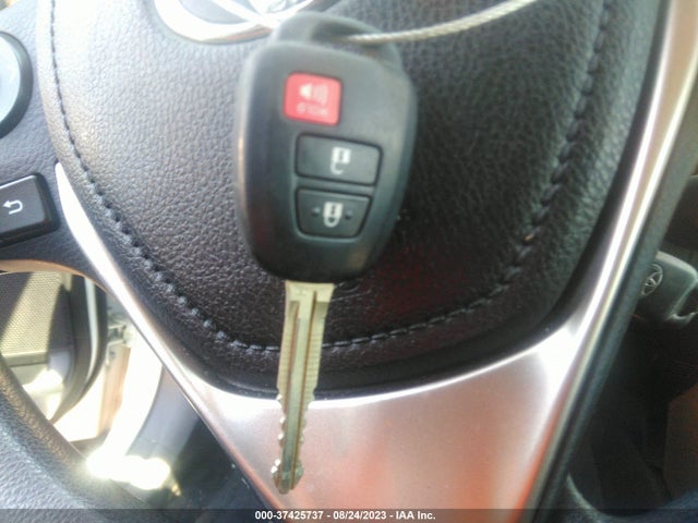 Toyota Rav4 Xle 2015 2T3WFREV9FW134964 Image 11