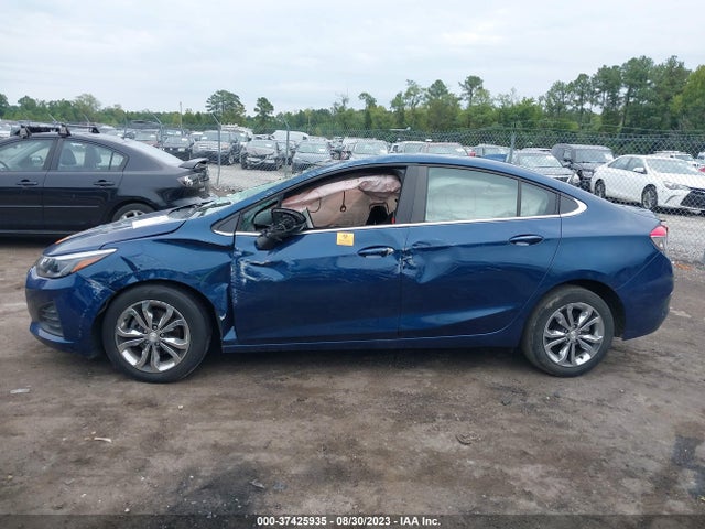 Chevrolet CRUZE LT 2019 1G1BE5SM8K7135575 Image 13