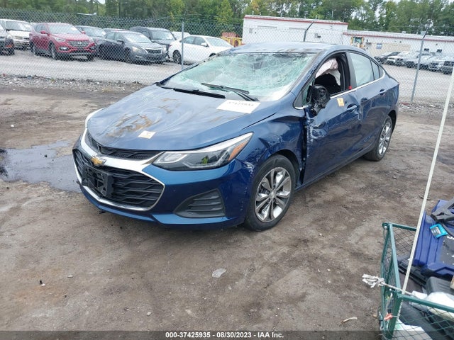 Chevrolet CRUZE LT 2019 1G1BE5SM8K7135575 Image 2