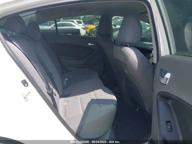 2018 KIA FORTE LX VIN: 3KPFK4A70JE229486