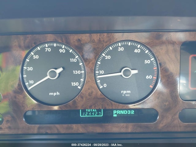 1988 JAGUAR VANDENPLAS VIN: SAJKV1645JC533361