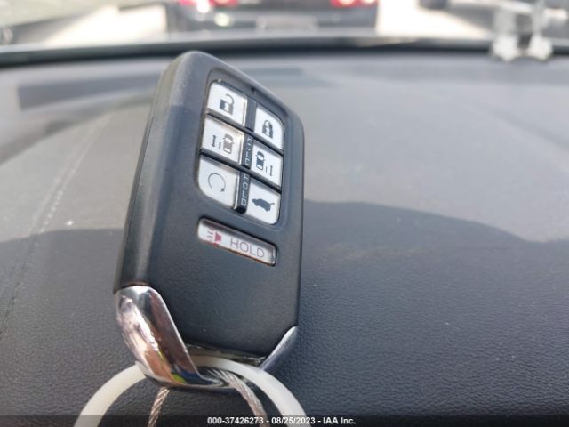 5FNRL6H82JB077516 Honda Odyssey Touring