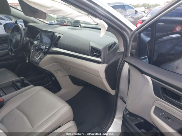 5FNRL6H82JB077516 Honda Odyssey Touring
