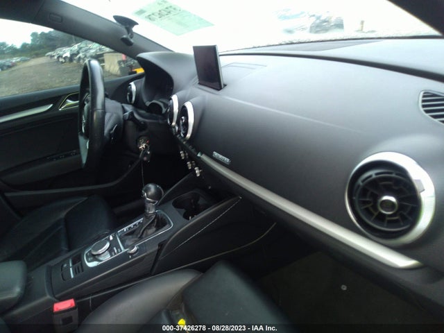 WAUB8GFFXJ1020111 Audi A3 Sedan Premium/tech Premium
