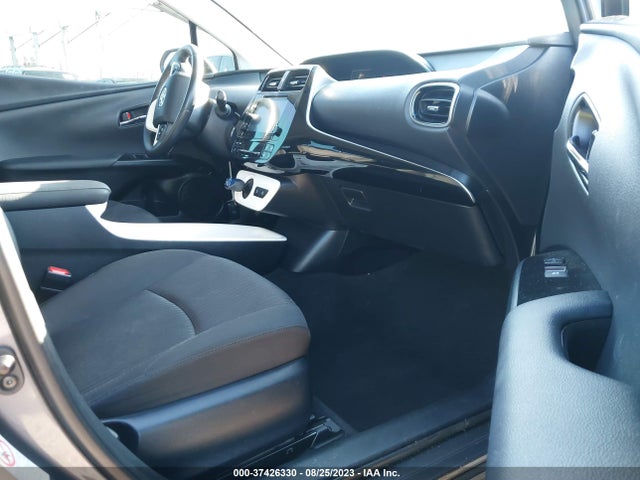 Toyota Prius Four 2016 JTDKARFU3G3012480 Image 11