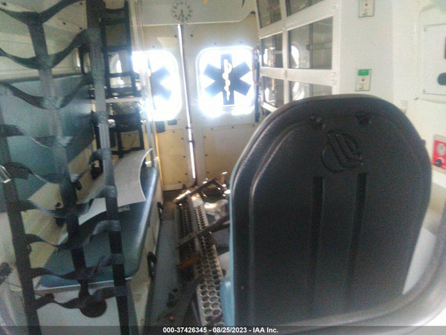 RAM Promaster Cargo Van 2016 3C6URVHG8GE109434 Image 8