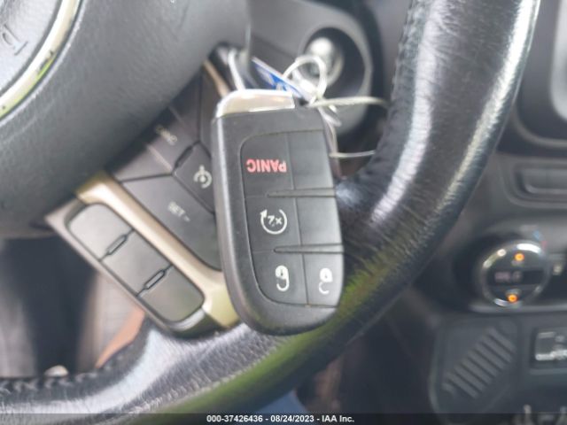 ZACCJABT0FPB86987 Jeep Renegade Latitude
