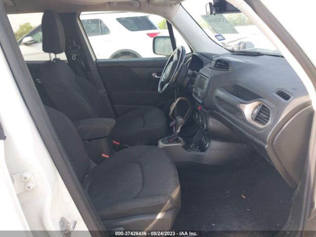 ZACCJABT0FPB86987 Jeep Renegade Latitude