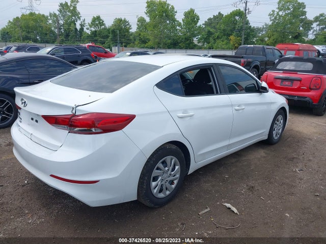 Hyundai ELANTRA SE 2018 5NPD74LF8JH228837 Image 4